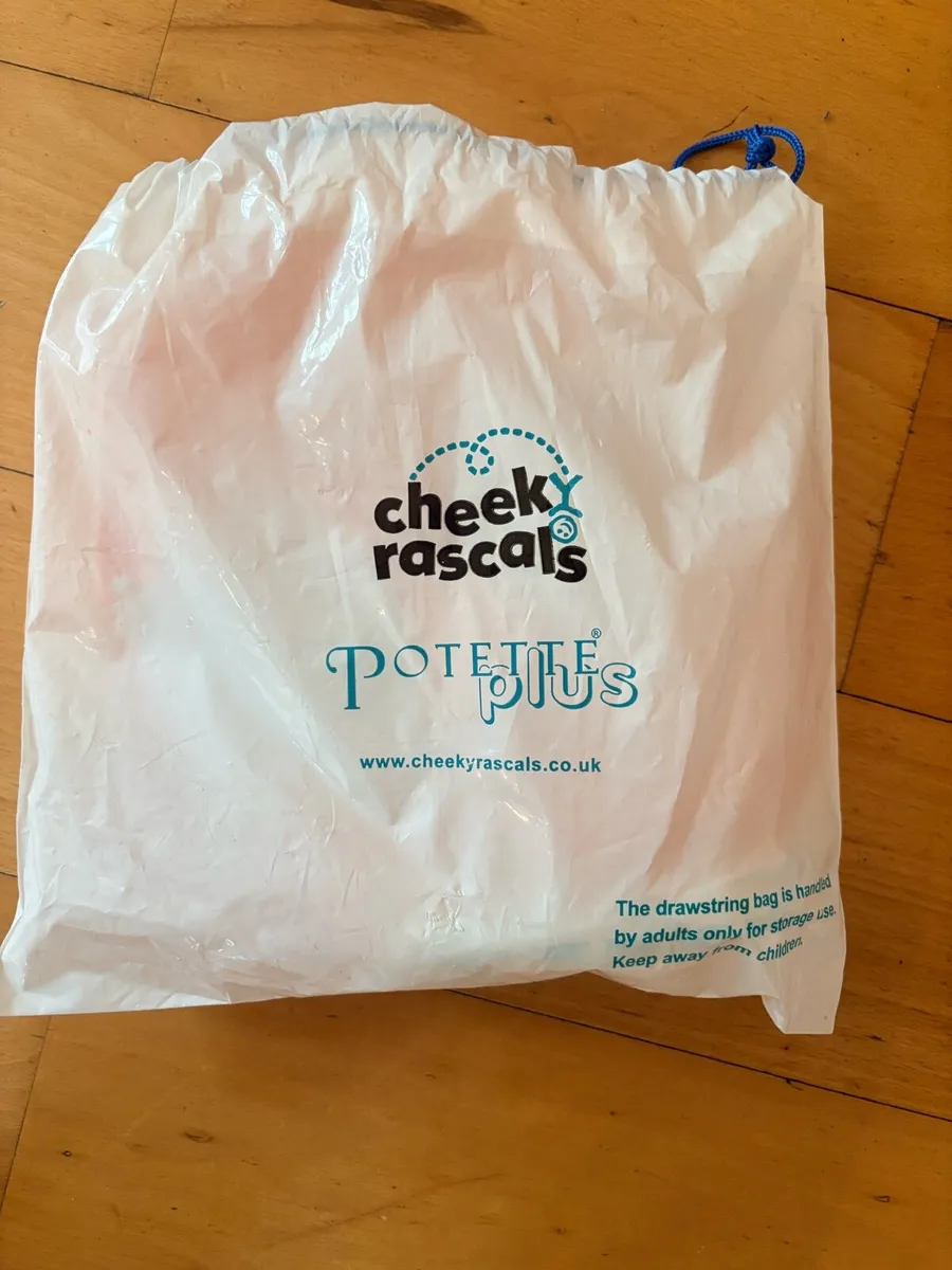 2 in one travel potty and training toilet seat - Image 3
