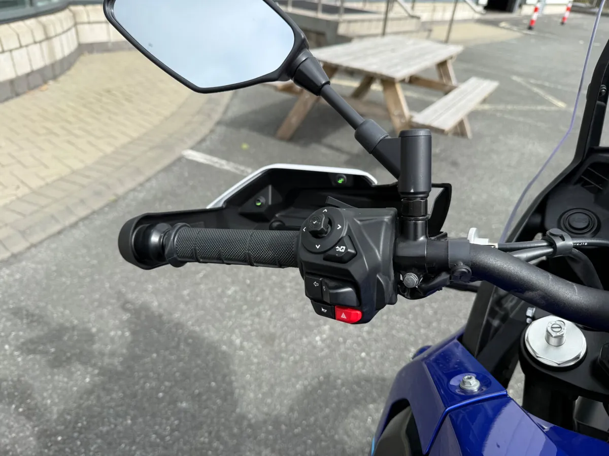 2025 Yamaha Tenere 700 - Image 4