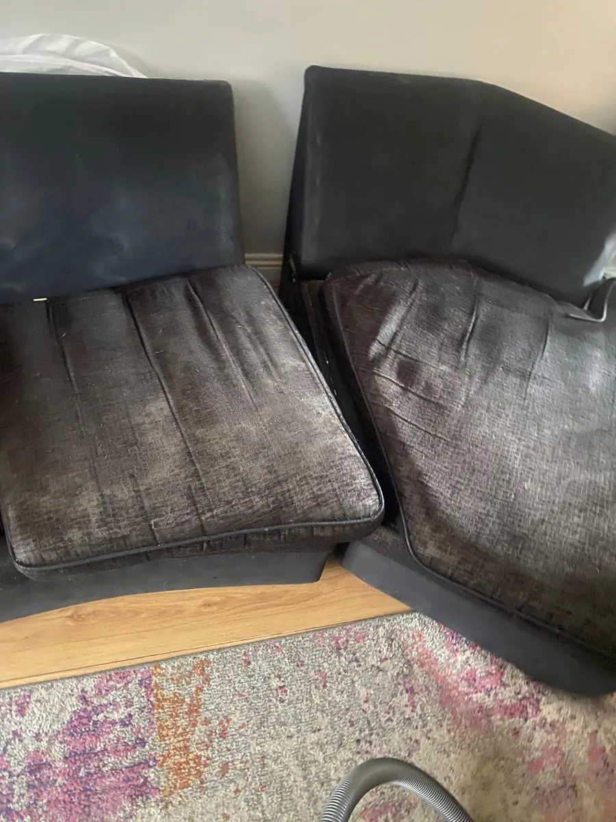 Sofa free to take away - Image 4