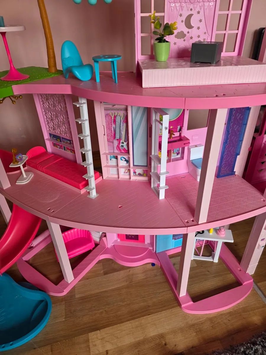 Barbie dreamhouse bundle deal - Image 2