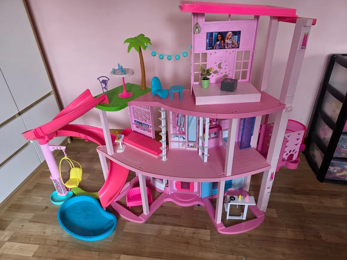 Barbie dreamhouse bundle deal - Image 3