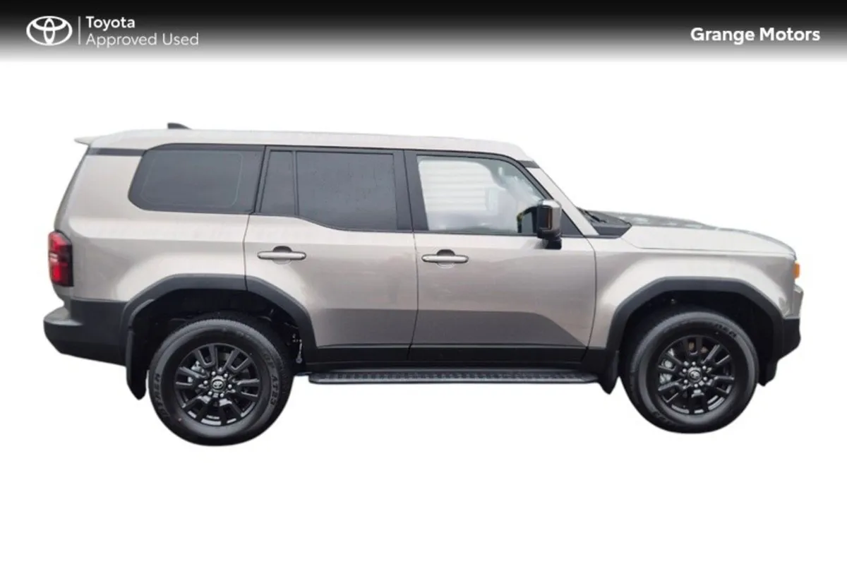 Toyota Land Cruiser 2.8 LWB AUTO NEW GENERATION**D - Image 4