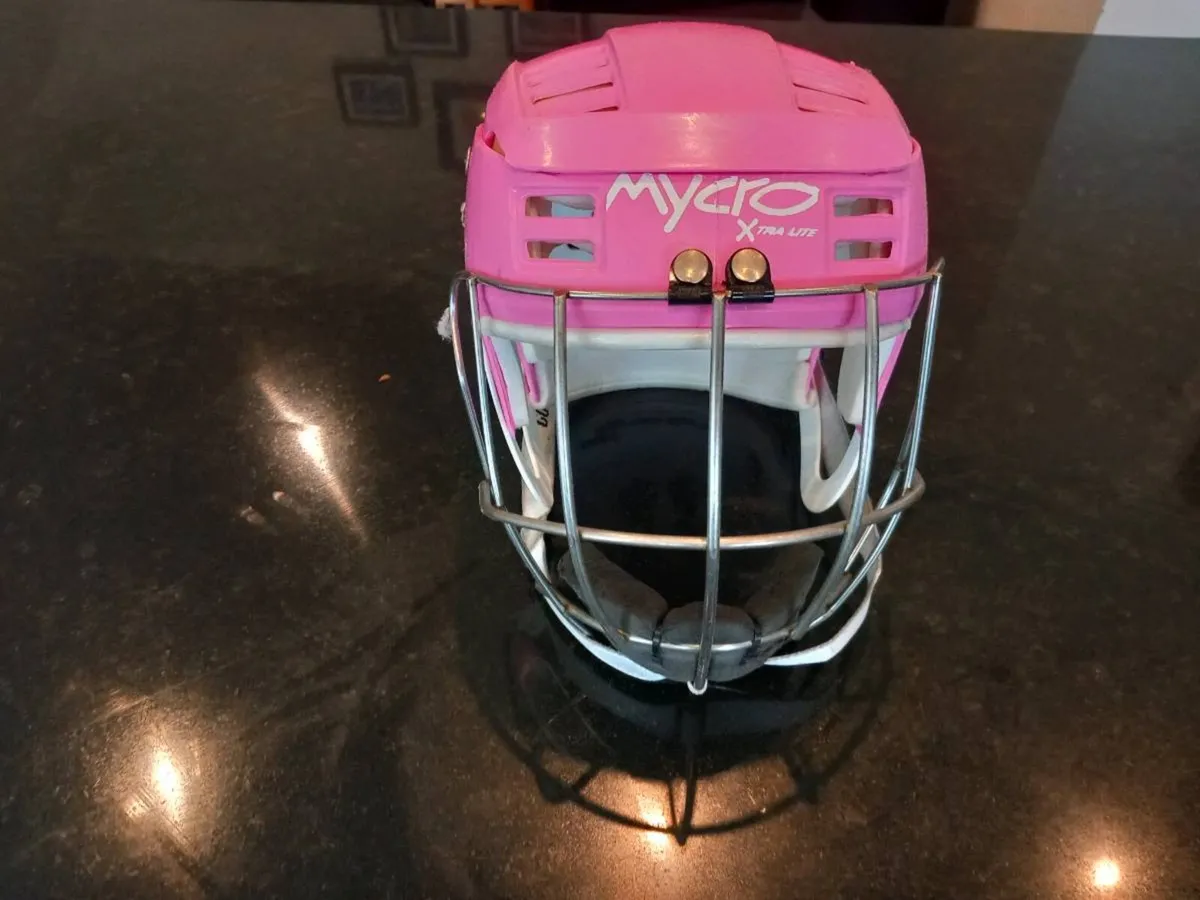 Micro camogie helmet - Image 2