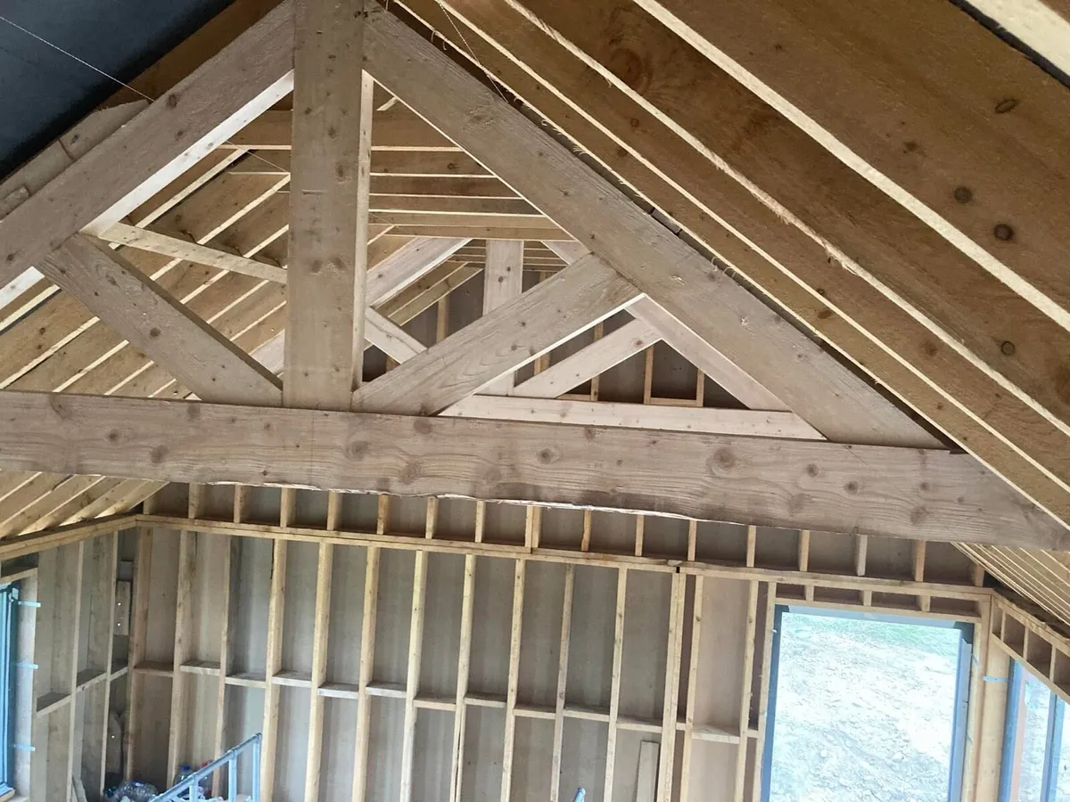 Roof trusses / king post truss - Image 4