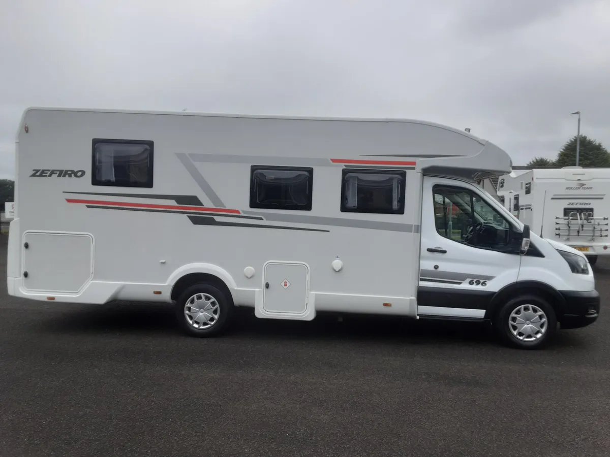 Roller Team Zefrio 696 motorhome - Image 2