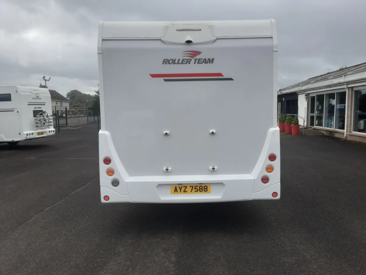 Roller Team Zefrio 696 motorhome - Image 4
