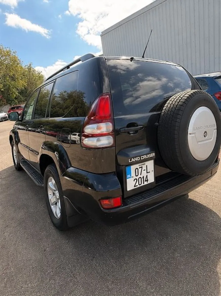 Toyota Land Cruiser 2007 - Image 3