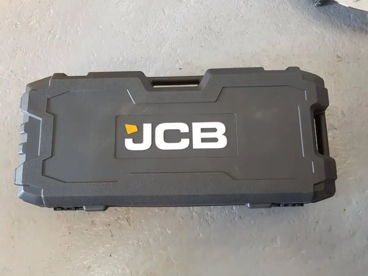 JCB DEMOLITION HAMMER - FOR HIRE - Image 2