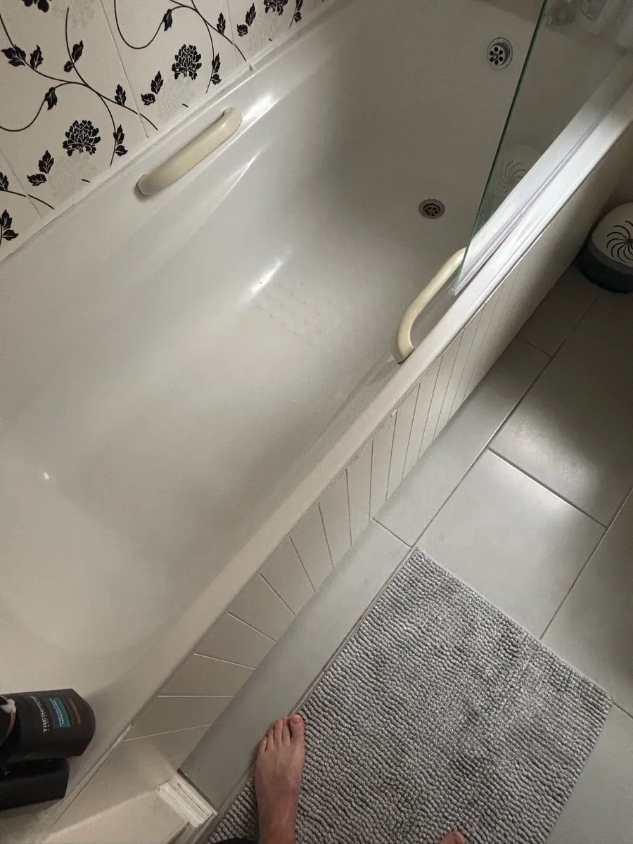 Bath - Image 4