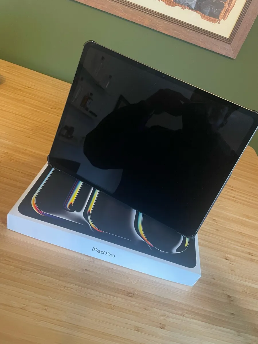 iPad Pro - Image 1
