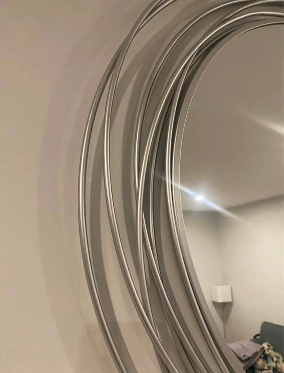 Next Mirror - Image 4