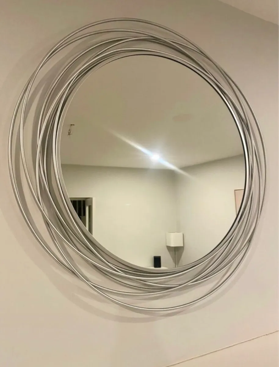 Next Mirror - Image 1