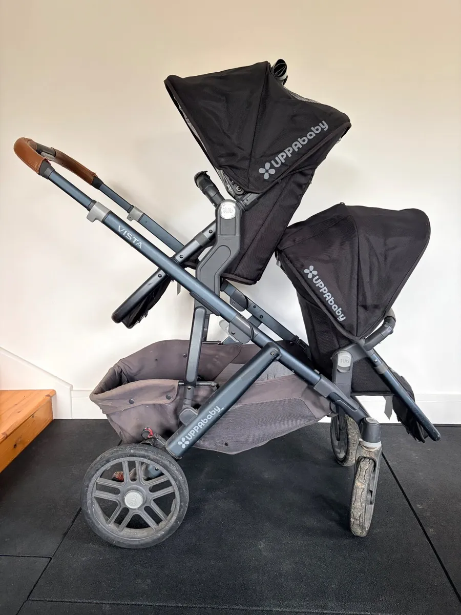 Uppababy rumble seat and adapters - Image 4