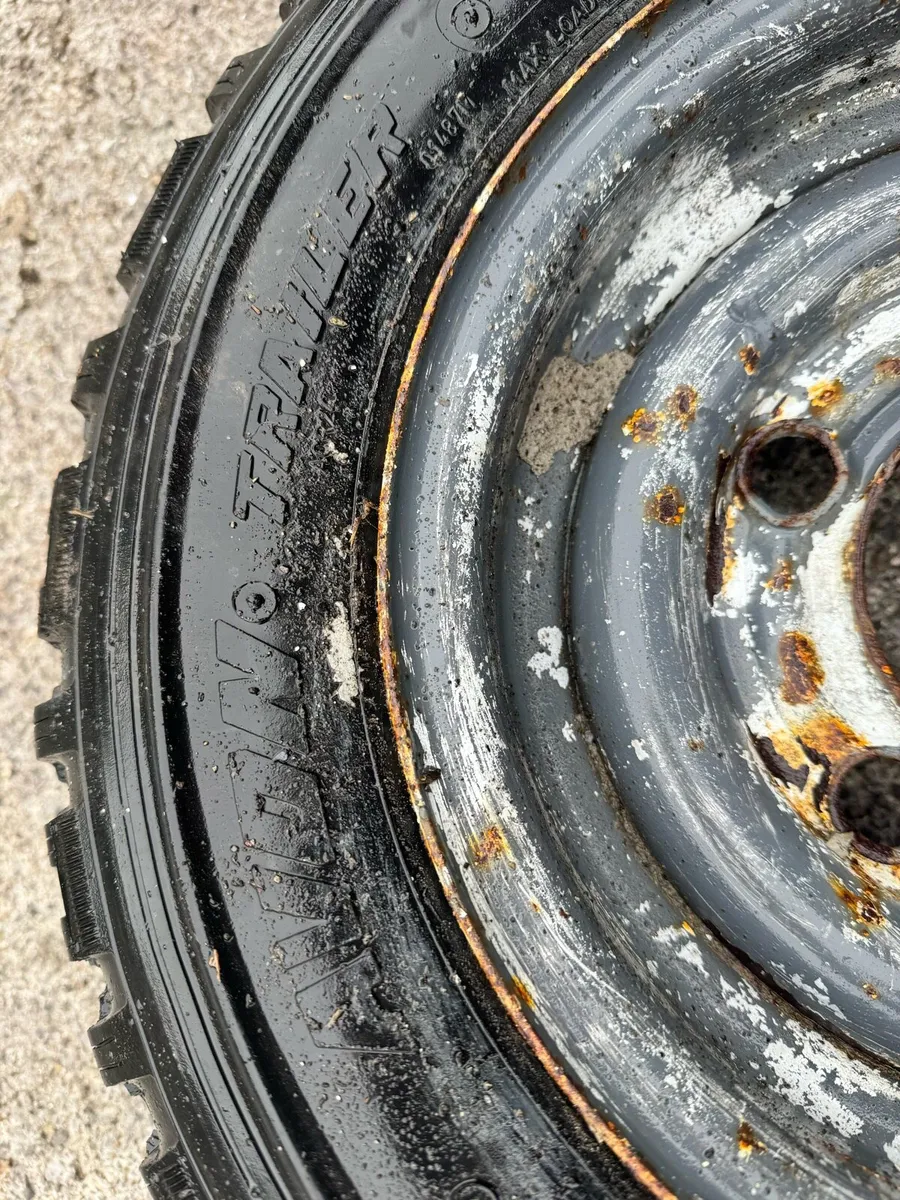 Avon Trailer Tyre - Image 3