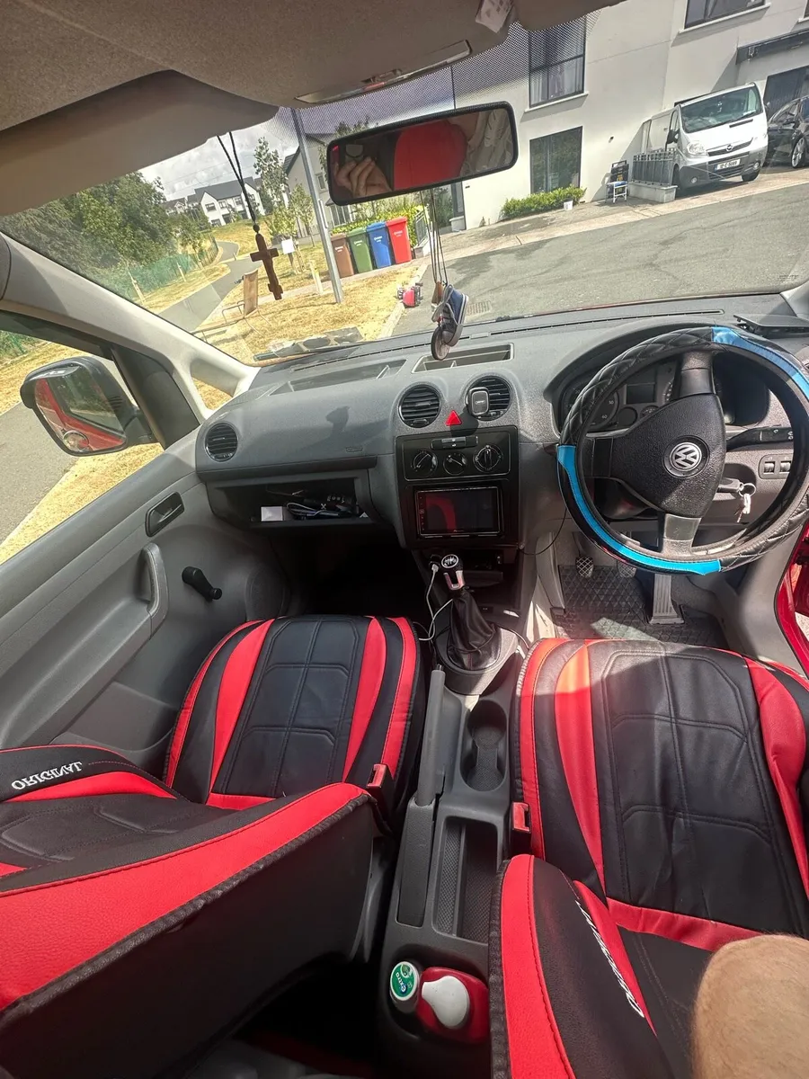 Vw Caddy - Image 2