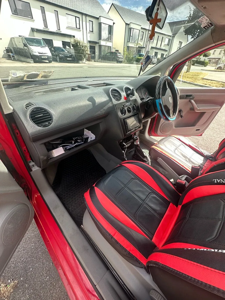 Vw Caddy - Image 3