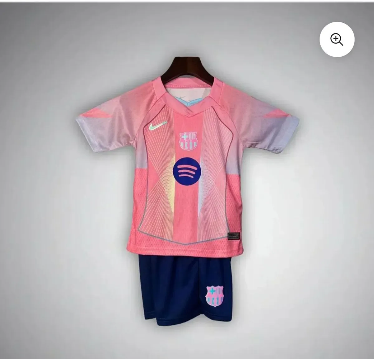 Kids complete football kits - Image 3