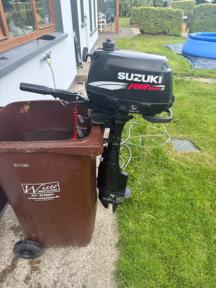 6hp Suzuki four stroke outboard - Image 1