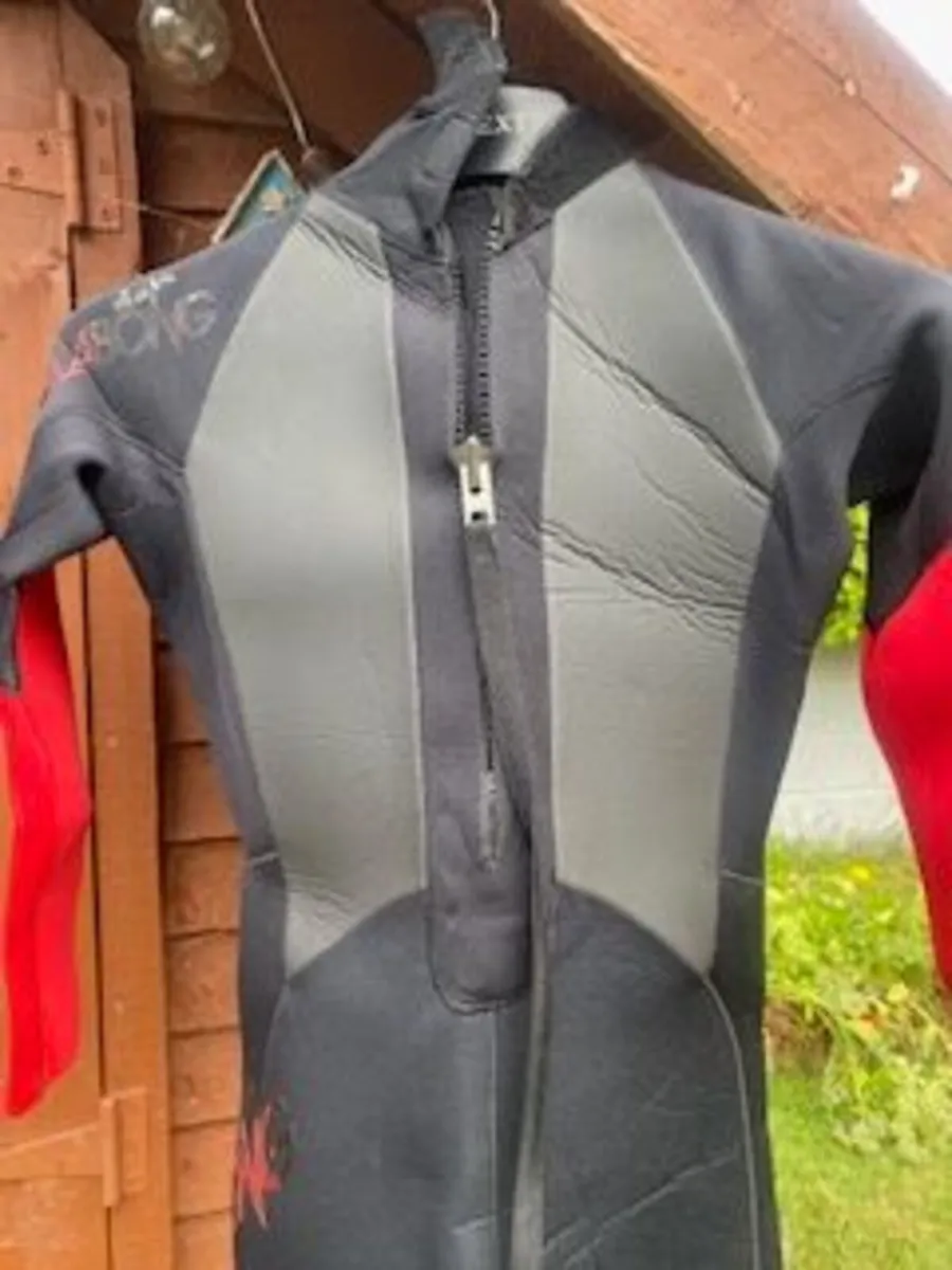Wetsuit - Image 3
