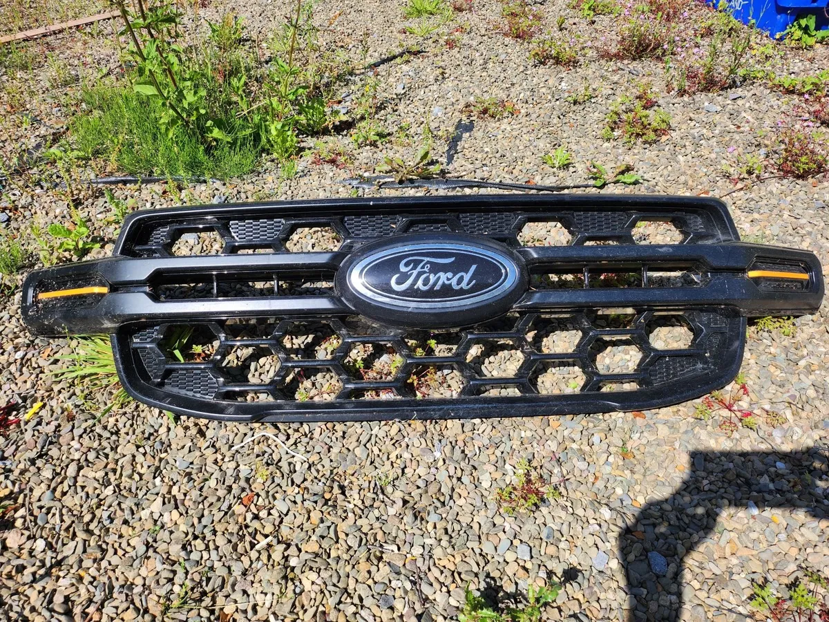 242 wildtrax front grill - Image 1