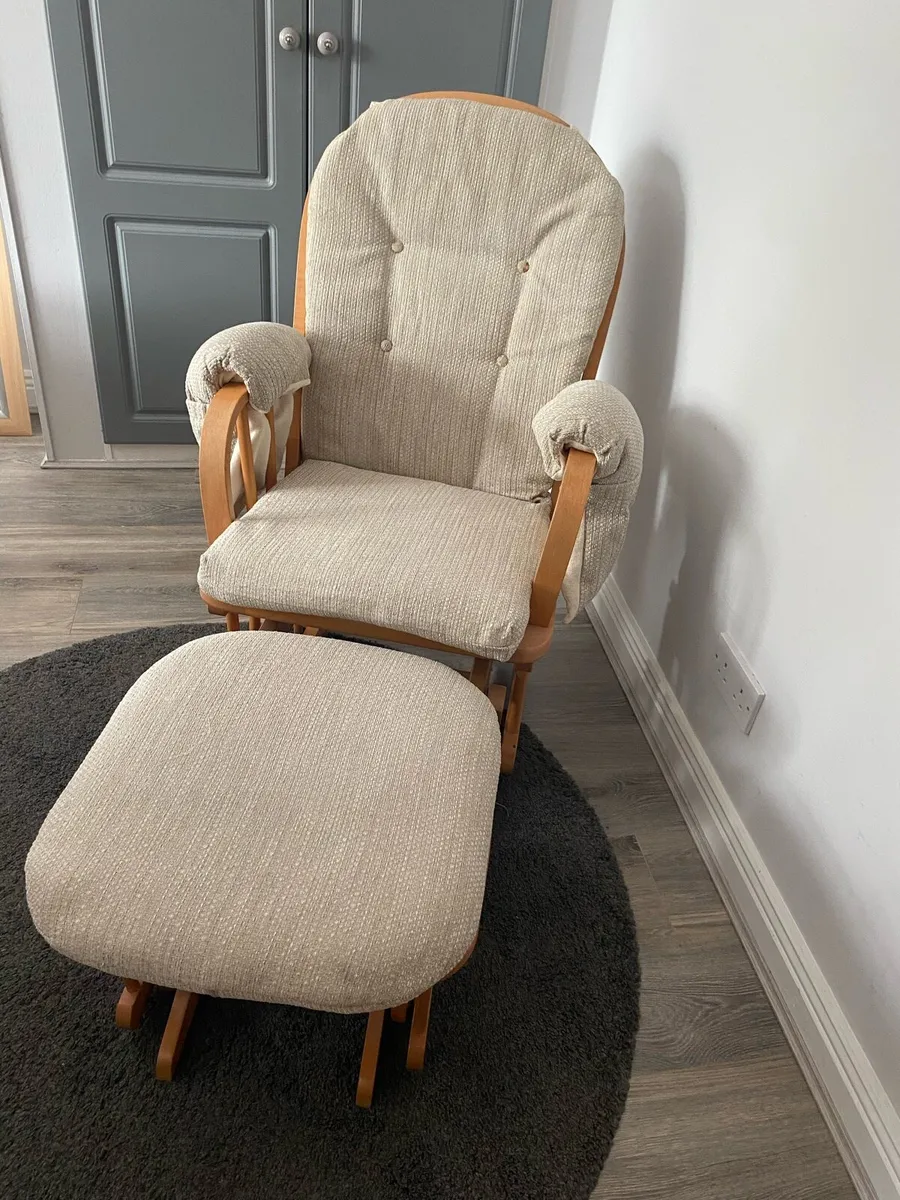 Dutailer nursing chair and footstool - Image 3