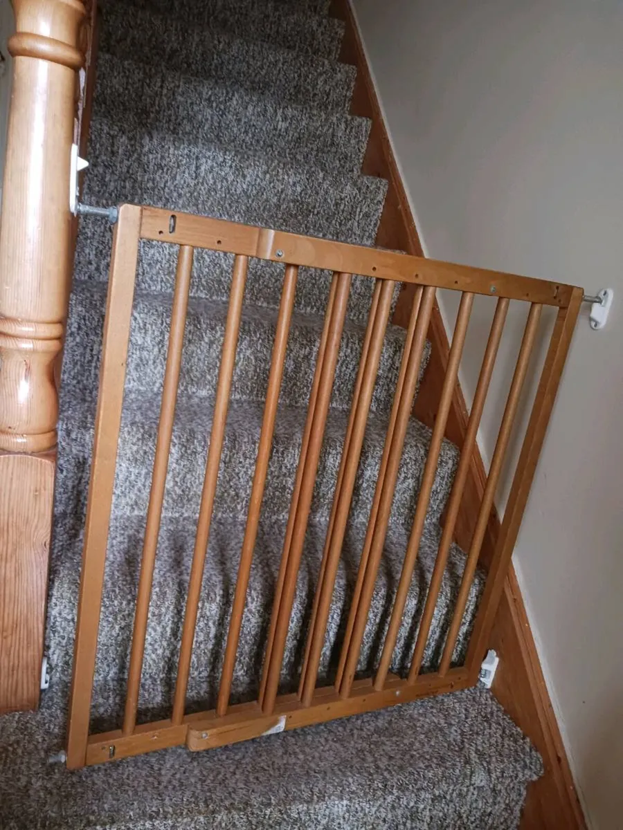 Free stair gate - Image 2
