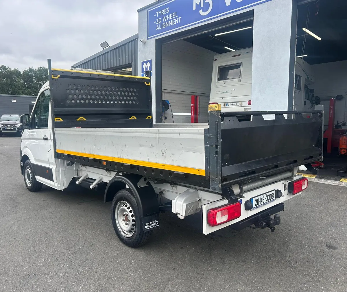 2021 VW CRAFTER CR35 TDI BLUEMOTION TIPPER - Image 4