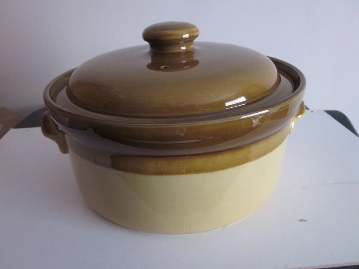 TG Green "Granville" Stoneware Glazed Lidded Dish - Image 1