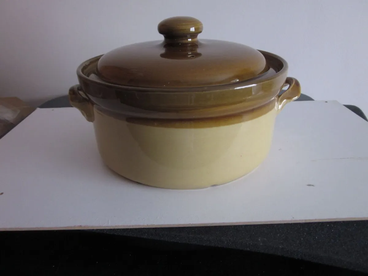 TG Green "Granville" Stoneware Glazed Lidded Dish - Image 3