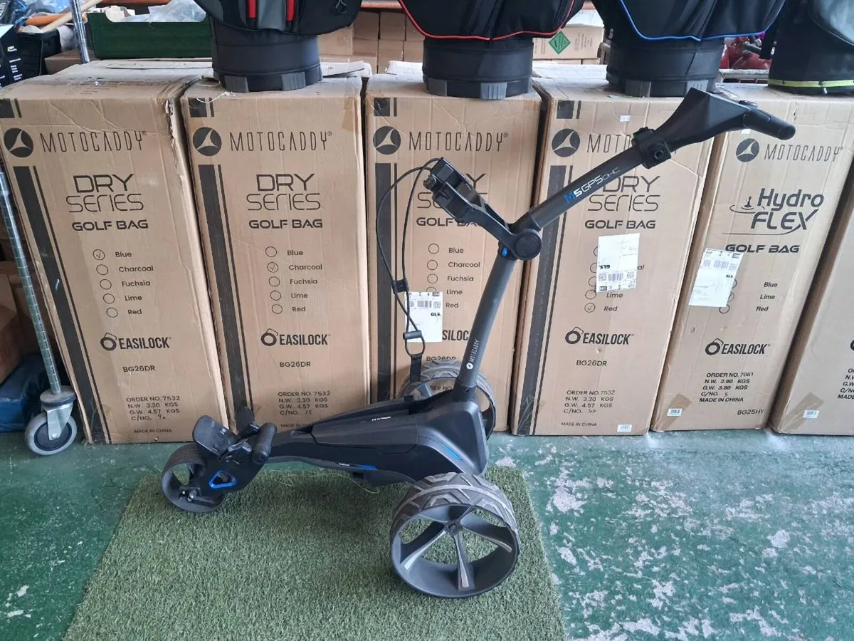 GPS M5DHC include ULtra Battery - Image 1