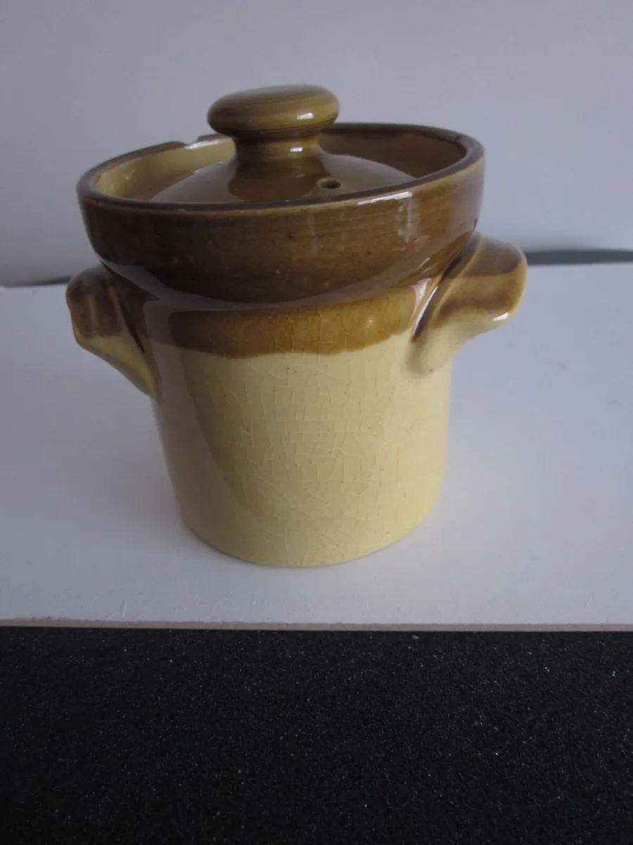 TG Green "Granville" Stoneware Small Glazed  Dish - Image 1