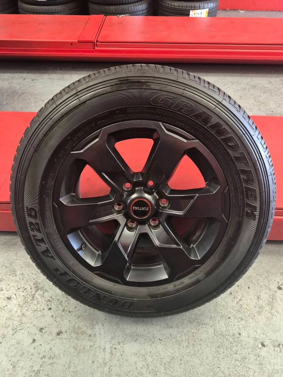 18" Black Alloy Wheels - Image 2
