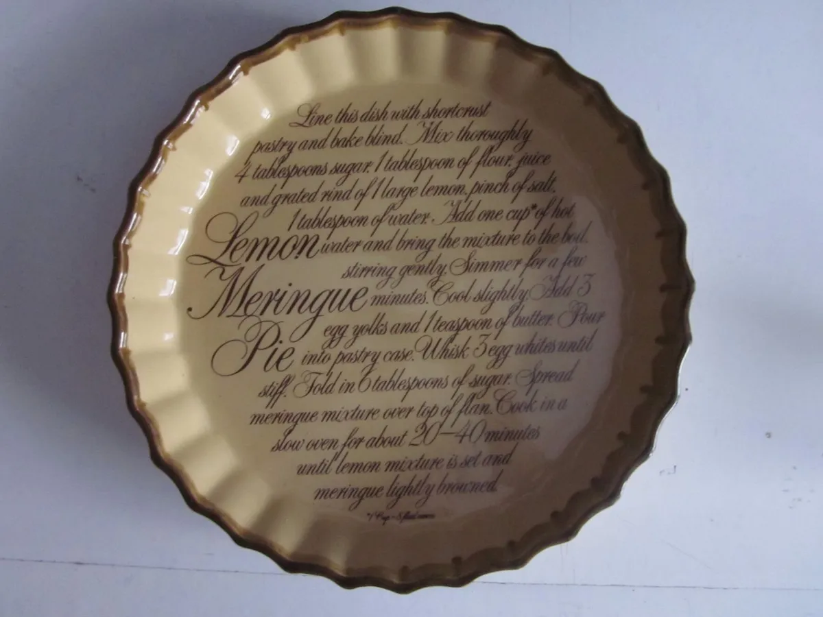 TG Green "Granville" Stoneware Glazed Flan  Dish - Image 1
