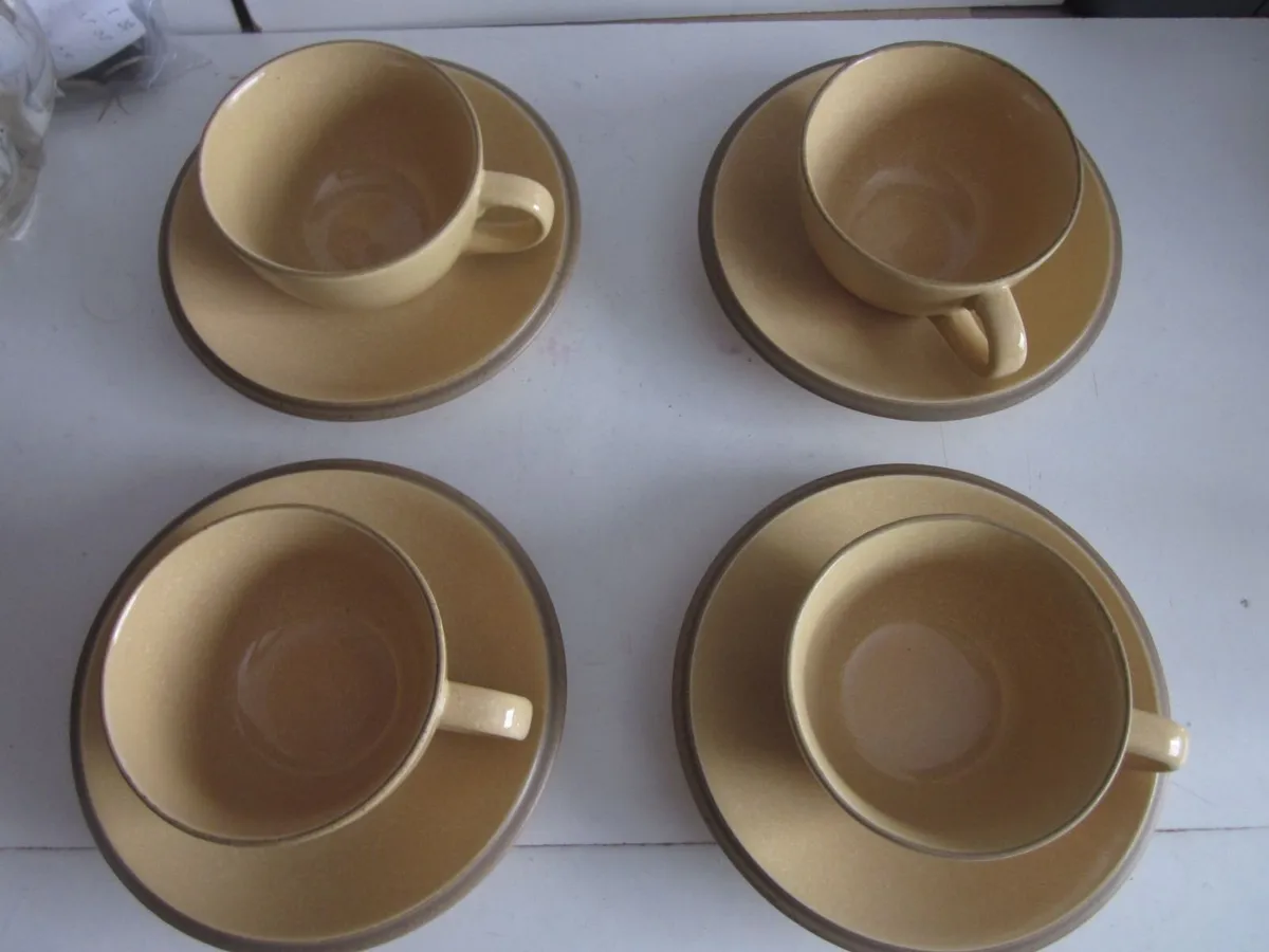 Four Kalahari Sands Cup/Saucers - Image 1