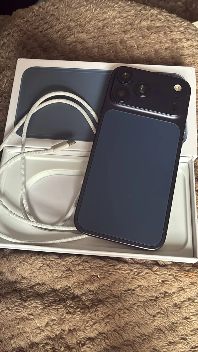 iPhone 17 pro Max - Image 2