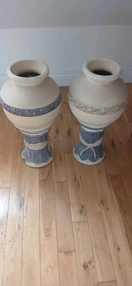 Large Vases & Framed Paintings
