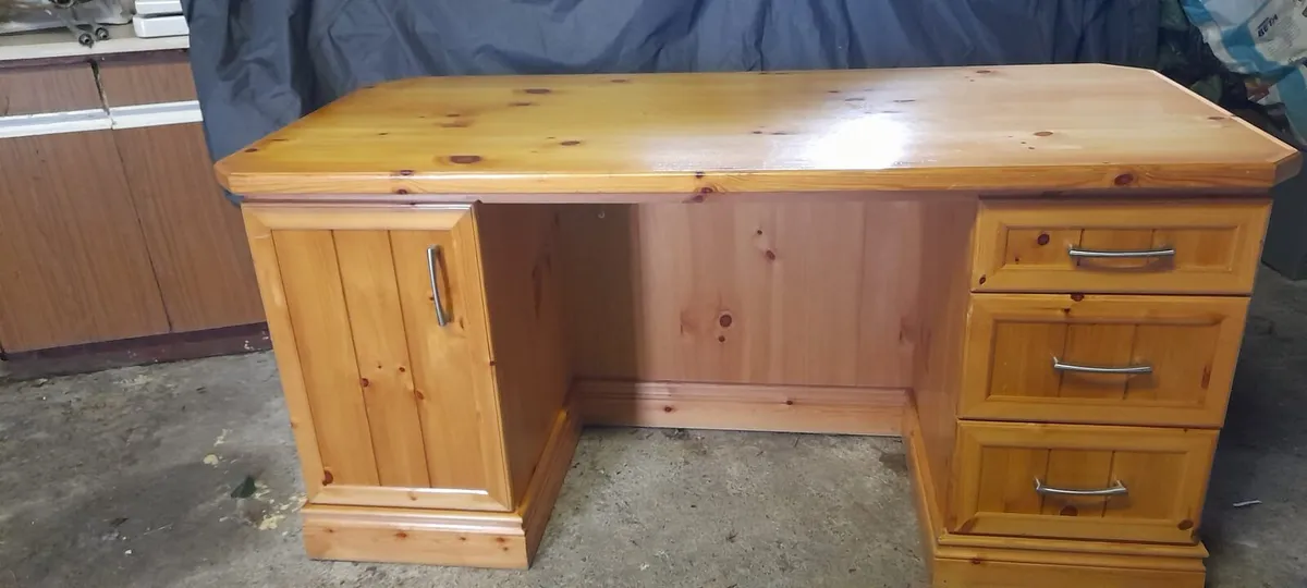 Furniture - Image 4
