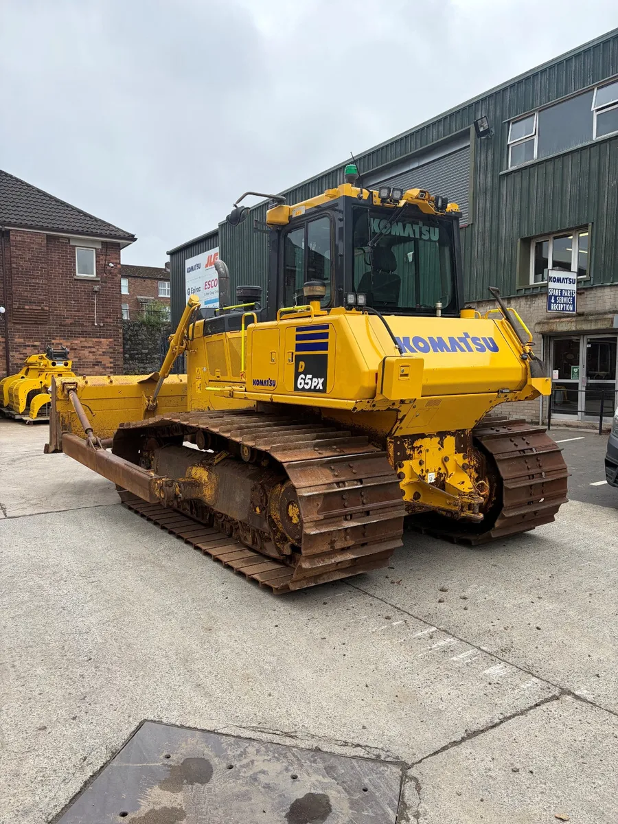 KOMATSU D65PX-18E0 - Image 2