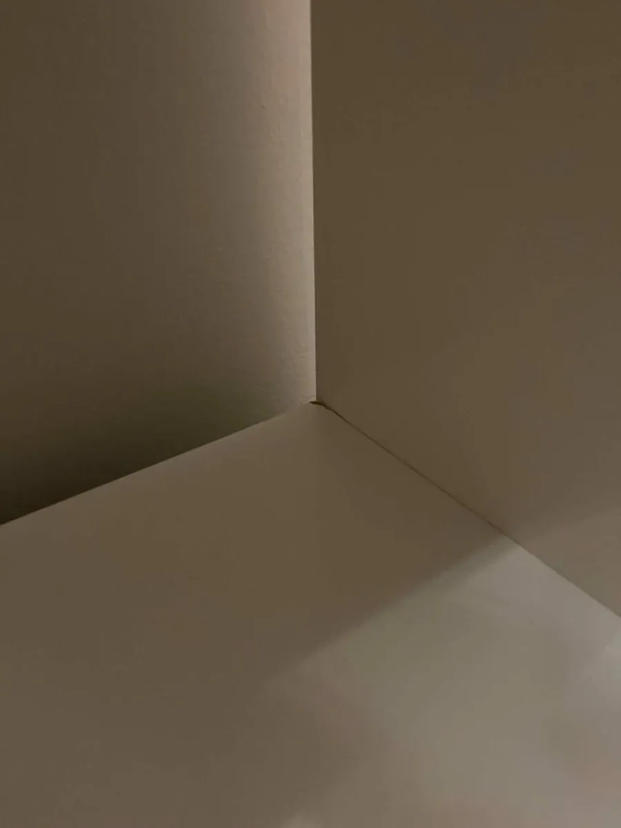 IKEA Kallax Shelving Unit 2x3 White with 4 Inserts - Image 3