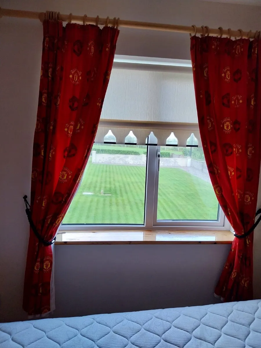Curtains, Bin, Cushions, light - Image 2