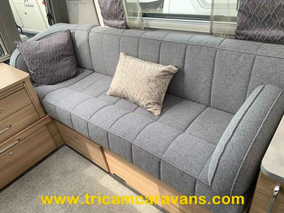 2024 Bailey Unicorn Madrid 4 Berth, 1 Owner - Image 3