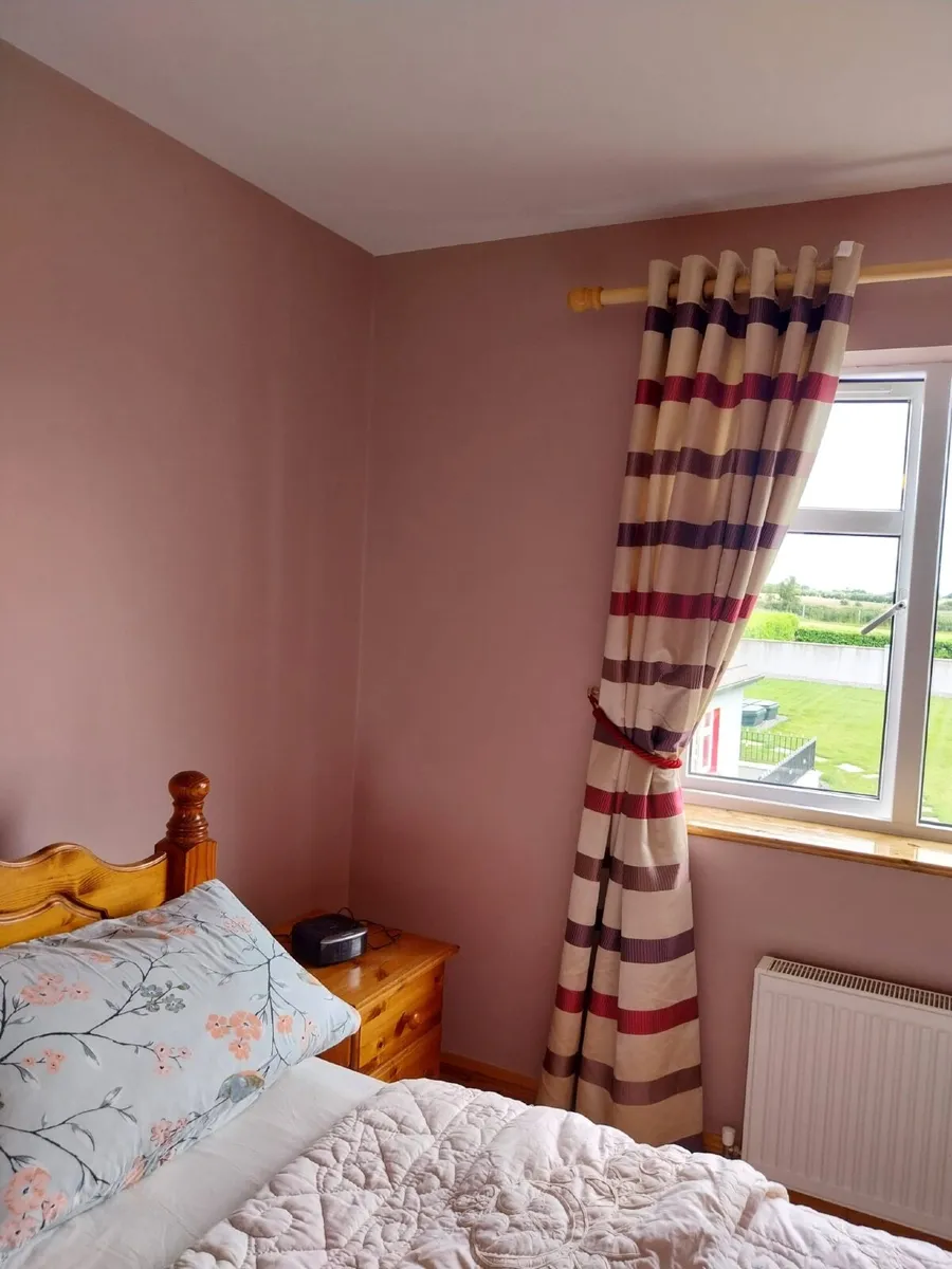 Curtains - Image 2