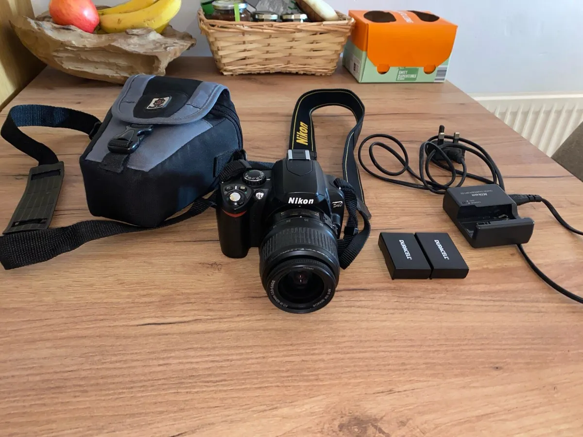 Nikon D40 camera - Image 1