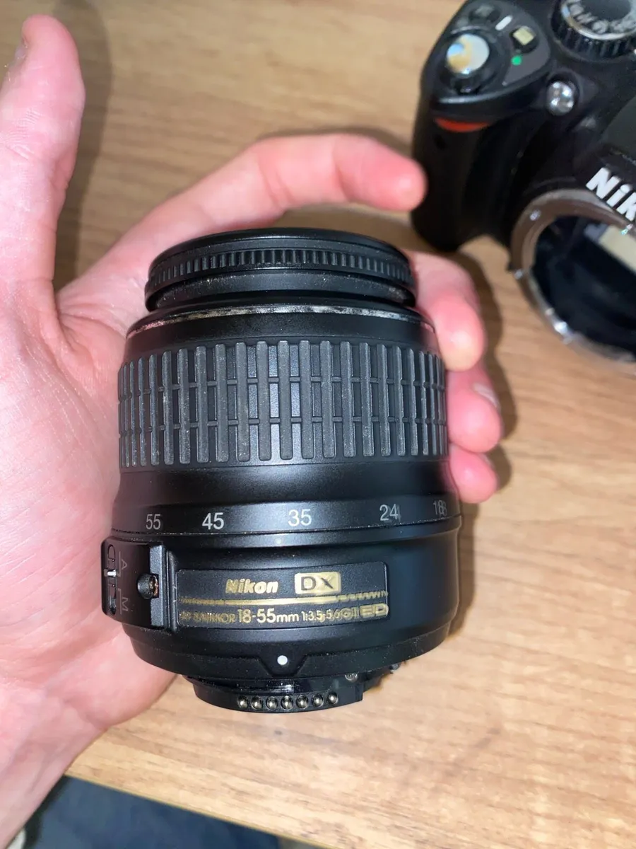 Nikon D40 camera - Image 2