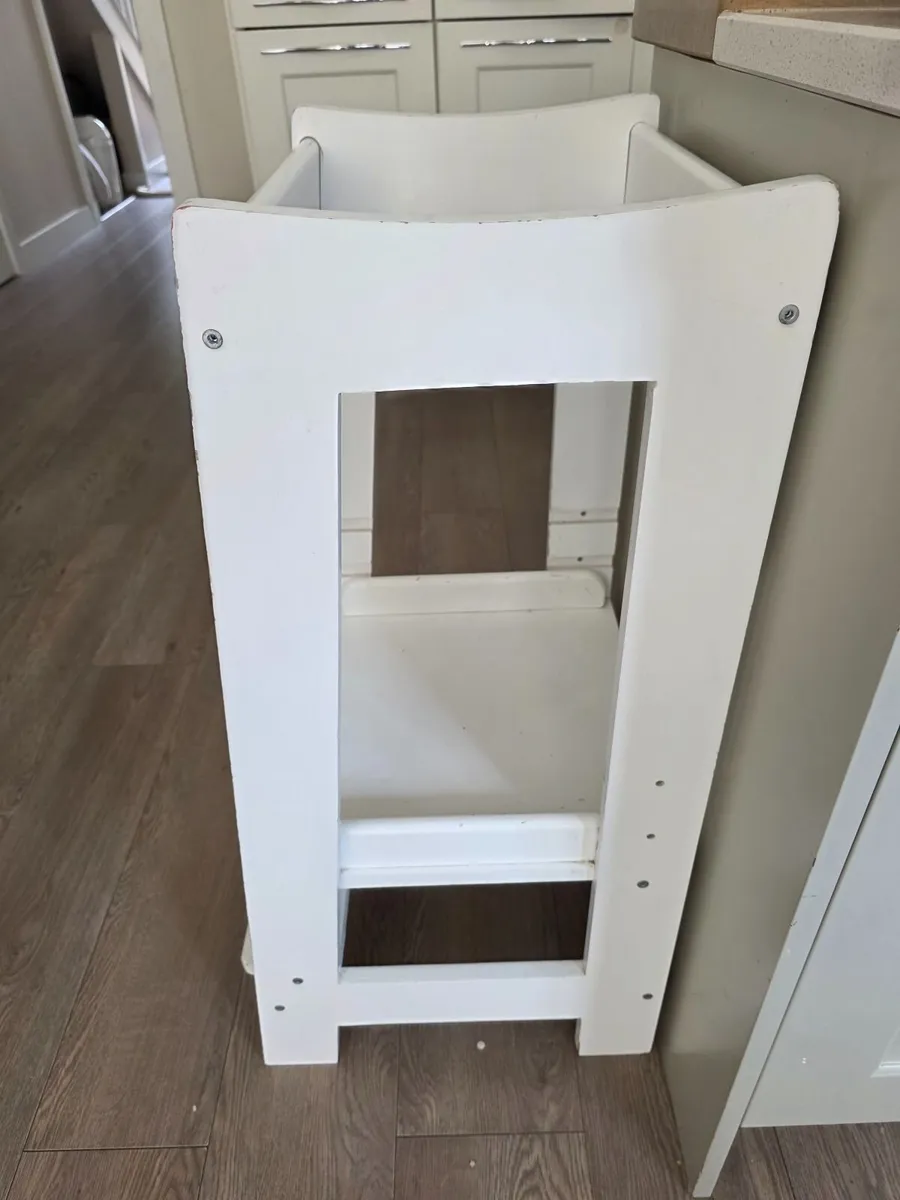 Wooden Toddler Step Stool - Image 2