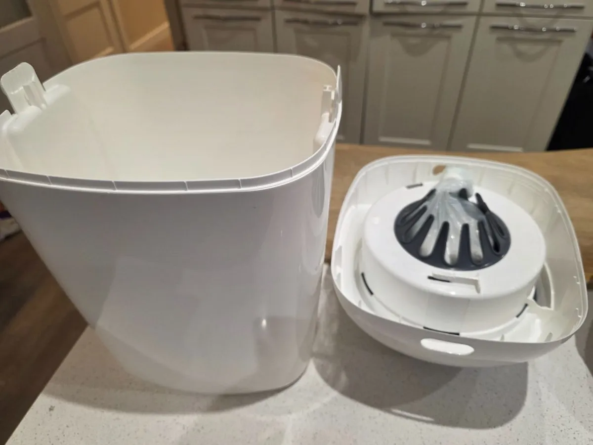 Tommy Tippee Sangenic Bin - Image 2