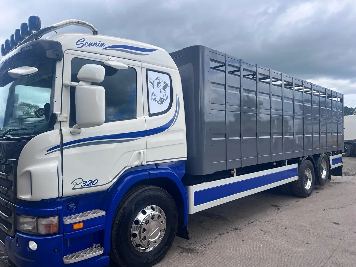 Livestock lorry - Image 2
