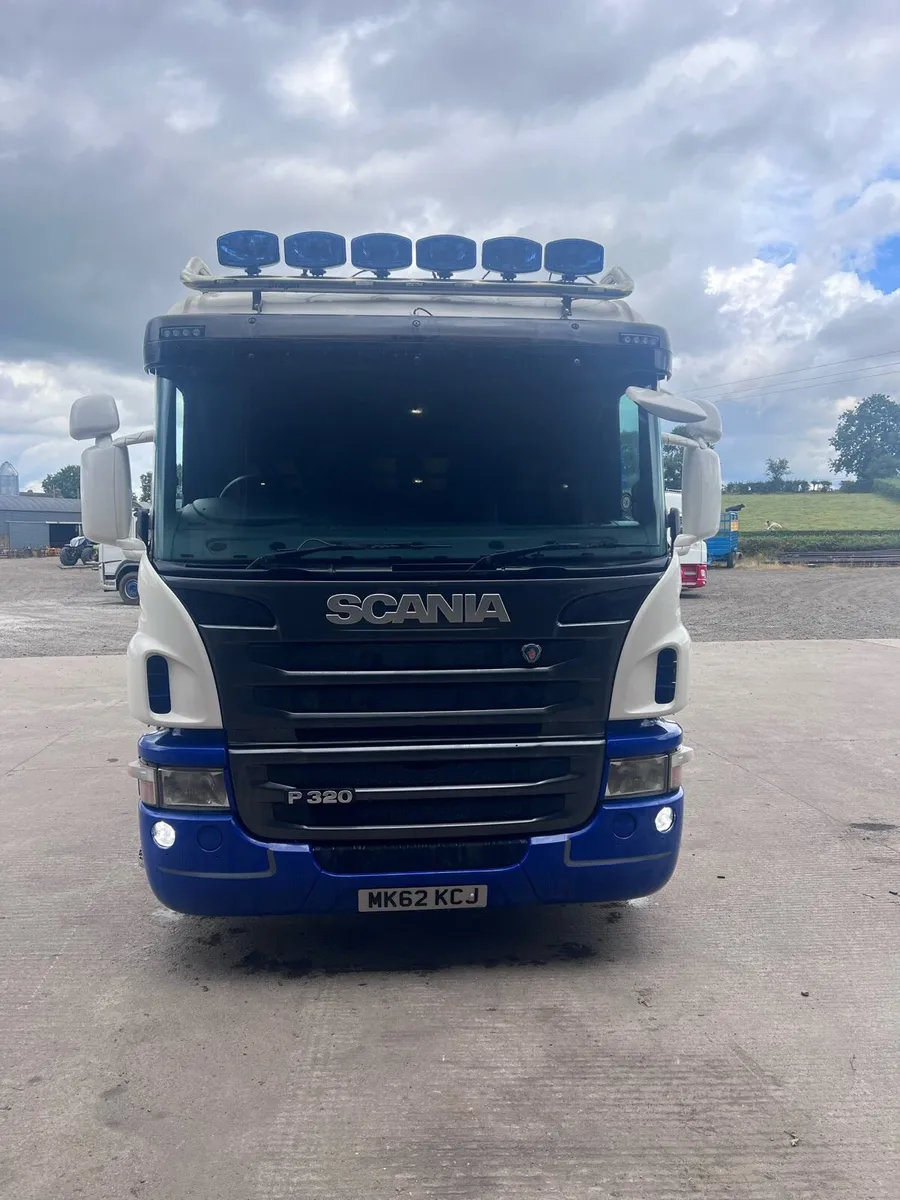 Livestock lorry - Image 3