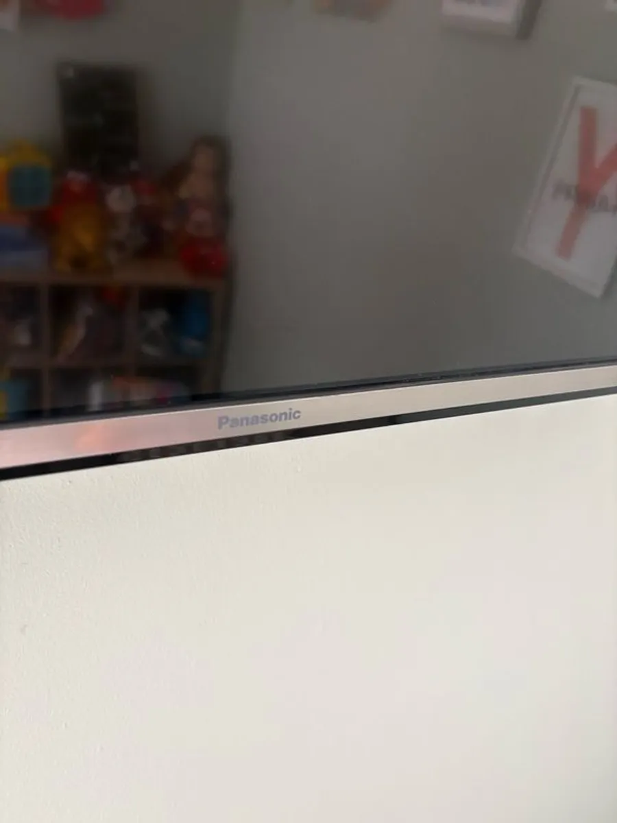 Panasonic 50 inch tv - Netflix - Image 4