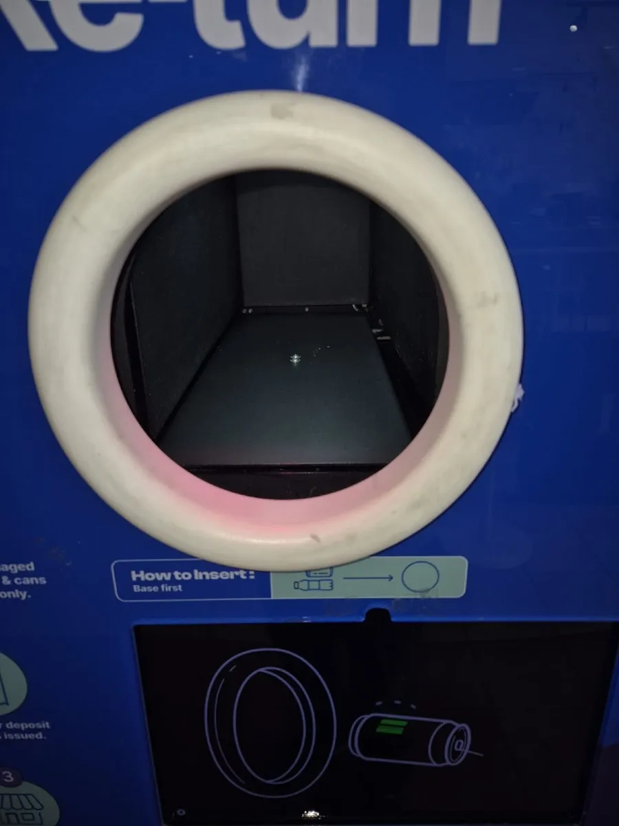 Sensi DRSI reverse vending machine - Image 2
